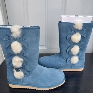 Koolaburra Blue Winter Boots with Pom Poms